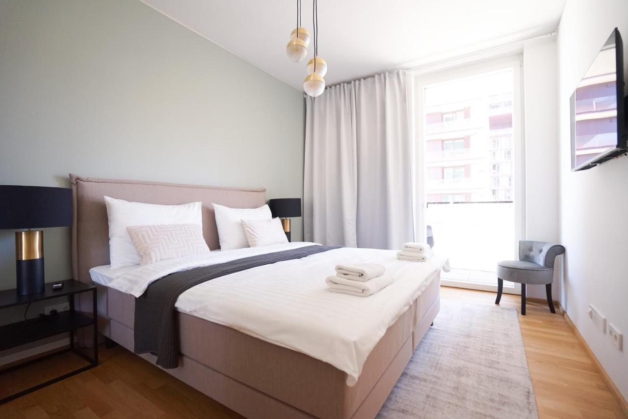 Exclusive 2-Bedroom Condo With Pool & Balcony Vienna Exterior photo
